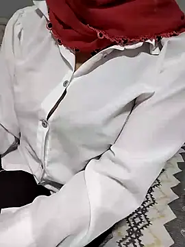 Snapshot of _Sahra_ chatting on December 29, 5:33 pm Sahra online show from December 29, 5:33 pm