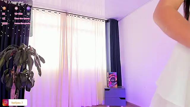 Snapshot of Harlyxu chatting on January 28, 1:49 pm Harlyxu online show from January 28, 1:49 pm