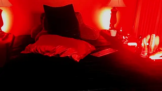 JenniferCD online show from February 10, 6:45 pm