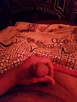 Snapshot of AHMED0233 chatting on May 22, 12:29 am AHMED0233 online show from May 22, 12:29 am