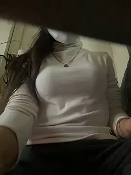 Snapshot of Tuongvy05 chatting on December 31, 12:43 am Tuongvy05 online show from December 31, 12:43 am