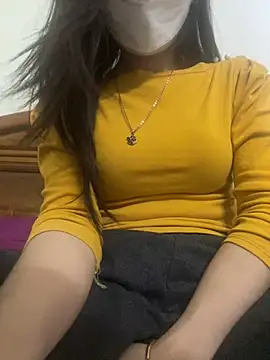 Snapshot of Tuongvy05 chatting on January 1, 6:06 pm Tuongvy05 online show from January 1, 6:06 pm