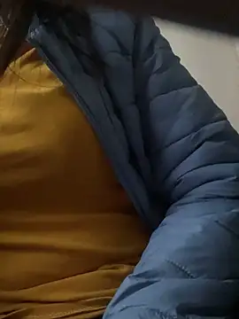 Snapshot of Tuongvy05 chatting on February 24, 5:33 am Tuongvy05 online show from February 24, 5:33 am