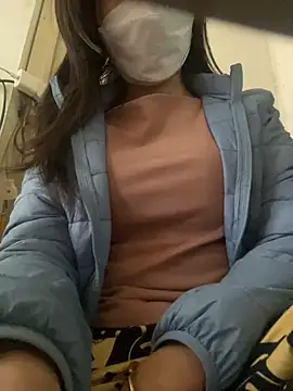 Snapshot of Tuongvy05 chatting on February 25, 5:30 am Tuongvy05 online show from February 25, 5:30 am