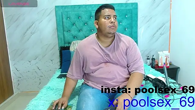 Snapshot of Poolsex_69 chatting on December 13, 12:28 pm Poolsex 69 online show from December 13, 12:28 pm