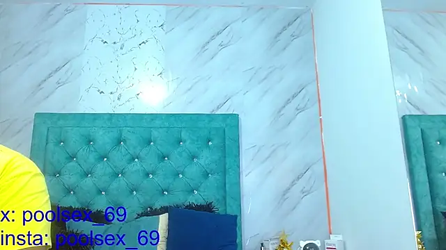 Snapshot of Poolsex_69 chatting on December 21, 9:47 pm Poolsex 69 online show from December 21, 9:47 pm