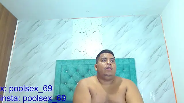 Snapshot of Poolsex_69 chatting on December 23, 1:35 pm Poolsex 69 online show from December 23, 1:35 pm