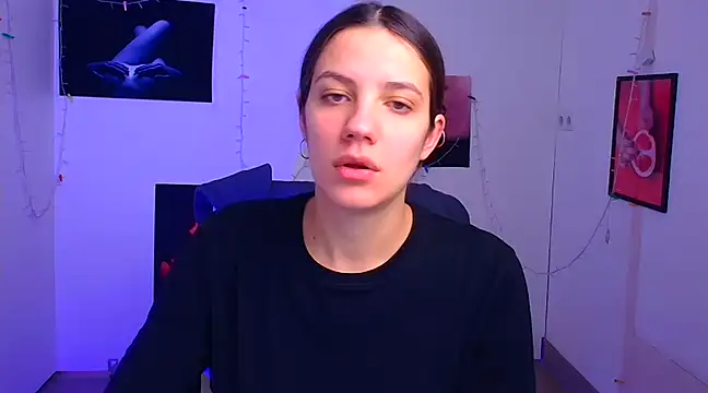 Snapshot of Dana_Joy_ chatting on December 18, 8:31 am Dana Joy online show from December 18, 8:31 am