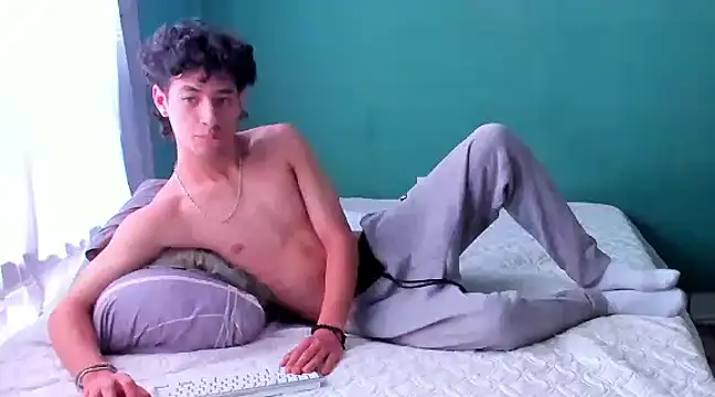 Snapshot of Chandler_ken chatting on December 30, 3:35 pm Chandler ken online show from December 30, 3:35 pm