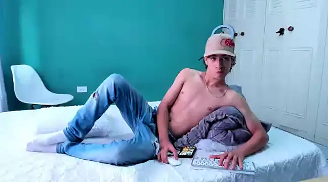 Snapshot of Chandler_ken chatting on January 4, 6:40 pm Chandler ken online show from January 4, 6:40 pm