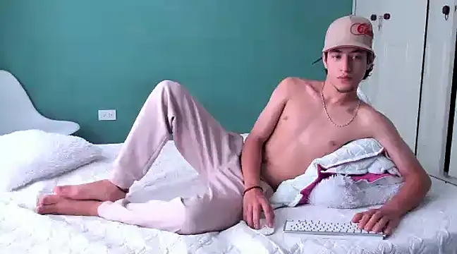 Snapshot of Chandler_ken chatting on February 1, 5:37 pm Chandler ken online show from February 1, 5:37 pm