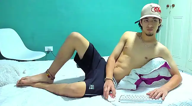 Snapshot of Chandler_ken chatting on February 21, 1:22 am Chandler ken online show from February 21, 1:22 am