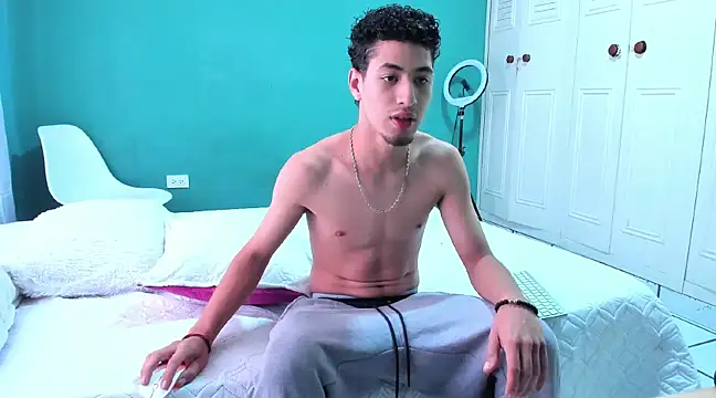 Snapshot of Chandler_ken chatting on February 28, 4:10 pm Chandler ken online show from February 28, 4:10 pm