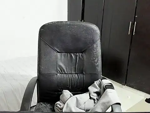 Snapshot of Chandler_ken chatting on September 13, 4:23 am Chandler ken online show from September 13, 4:23 am