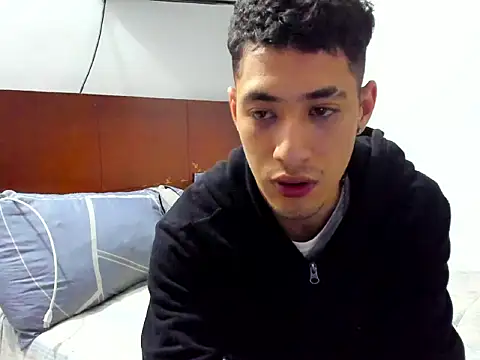 Snapshot of Chandler_ken chatting on November 22, 1:04 am Chandler ken online show from November 22, 1:04 am