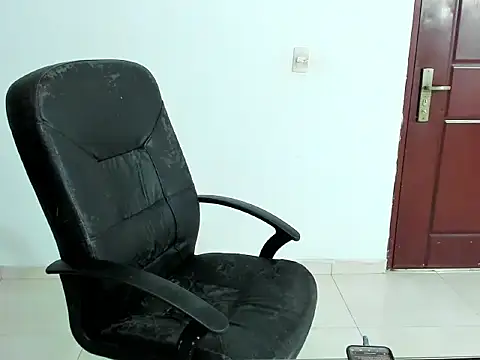 Snapshot of Chandler_ken chatting on December 1, 1:21 am Chandler ken online show from December 1, 1:21 am