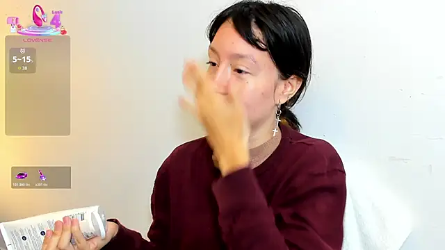 lizzy davis 1 online show from April 18, 4:05 am