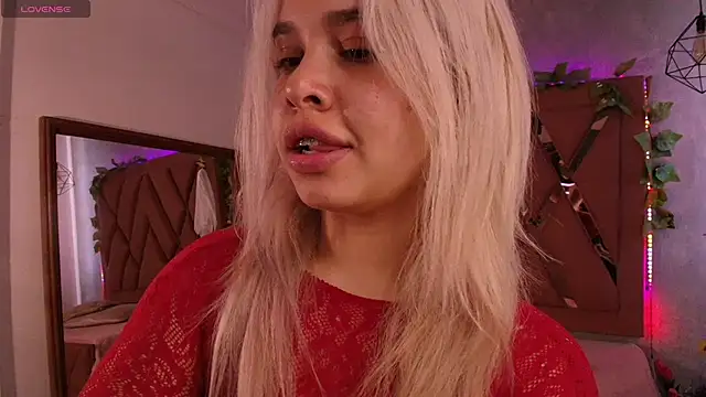 Haelycute online show from October 21, 11:44 am