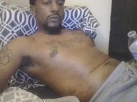 Snapshot of DreamvilleINC chatting on September 16, 7:42 am DreamvilleINC online show from September 16, 7:42 am