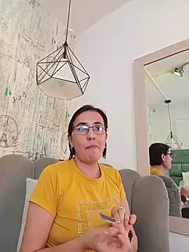 IsisBlake online show from February 3, 6:40 am