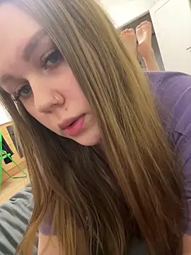 Marylallka5 online show from March 2, 4:47 am