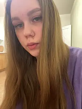 Marylallka5 online show from March 4, 5:02 am