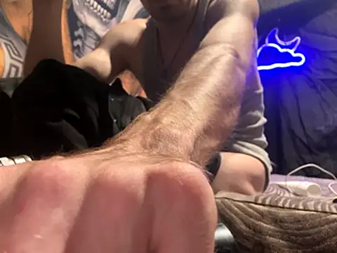 baby23boy online show from December 3, 11:30 am