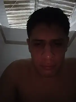 Snapshot of alegordis chatting on July 14, 1:19 am alegordis online show from July 14, 1:19 am