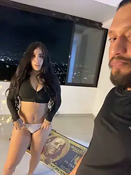 Snapshot of Cuteandhornyy chatting on March 13, 4:52 am Cuteandhornyy online show from March 13, 4:52 am