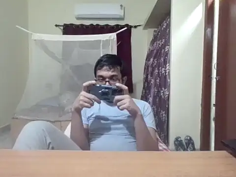 Snapshot of THE_NAKED_BOY chatting on October 8, 12:58 pm THE NAKED BOY online show from October 8, 12:58 pm