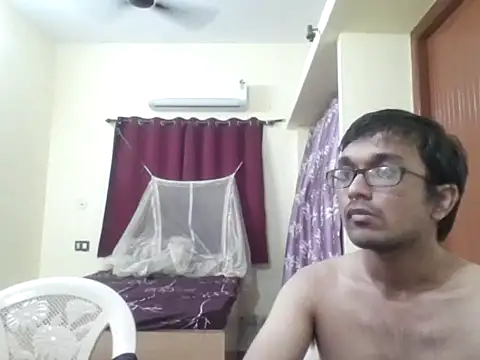 Snapshot of THE_NAKED_BOY chatting on November 13, 4:06 pm THE NAKED BOY online show from November 13, 4:06 pm