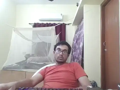 Snapshot of THE_NAKED_BOY chatting on February 7, 9:40 pm THE NAKED BOY online show from February 7, 9:40 pm