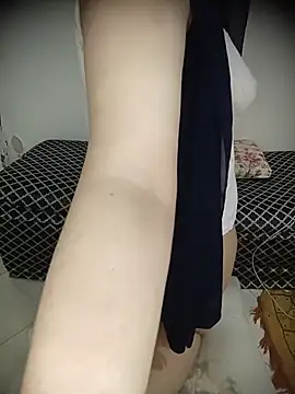 Snapshot of Diana-sexy chatting on July 15, 1:33 am Diana-sexy online show from July 15, 1:33 am
