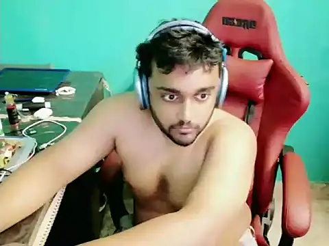 Snapshot of telugu_boy_ chatting on October 18, 4:15 am telugu boy  online show from October 18, 4:15 am