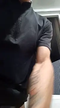 weedmanhot28 online show from December 17, 12:12 am