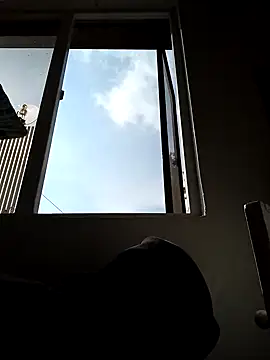 weedmanhot28 online show from March 1, 1:29 pm