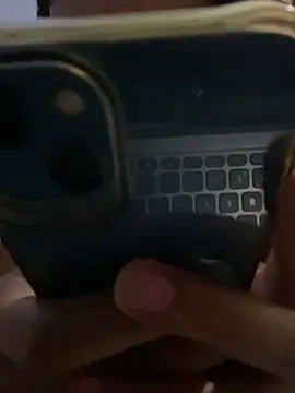 Snapshot of PutinhapeludaBabyHairy chatting on December 3, 8:49 am PutinhapeludaBabyHairy online show from December 3, 8:49 am