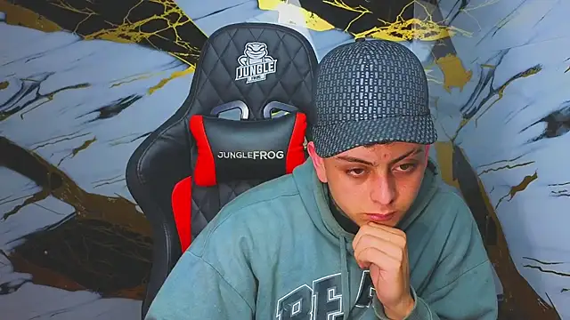 Kevin22 222 online show from November 13, 5:17 am