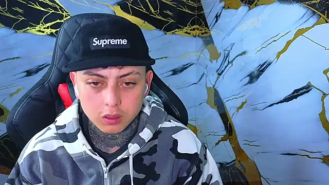 Kevin22 222 online show from March 16, 3:12 am