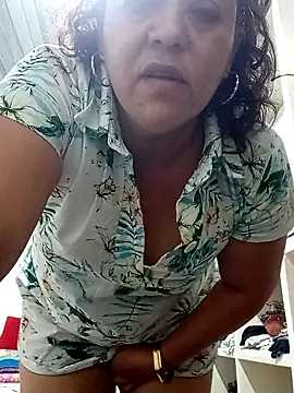 Snapshot of Fulopp15 chatting on December 19, 10:24 am Fulopp15 online show from December 19, 10:24 am