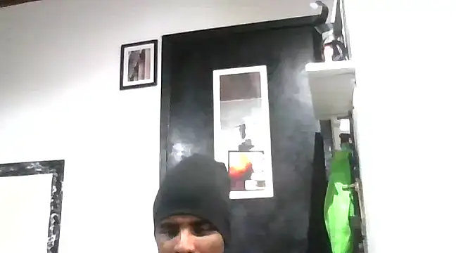 Snapshot of WellingtonPiettroRio chatting on December 3, 2:14 am WellingtonPiettroRio online show from December 3, 2:14 am