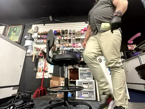 RawRyder8 online show from March 4, 3:23 am