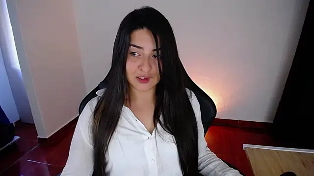 Snapshot of moritalatina chatting on June 11, 8:18 pm moritalatina online show from June 11, 8:18 pm