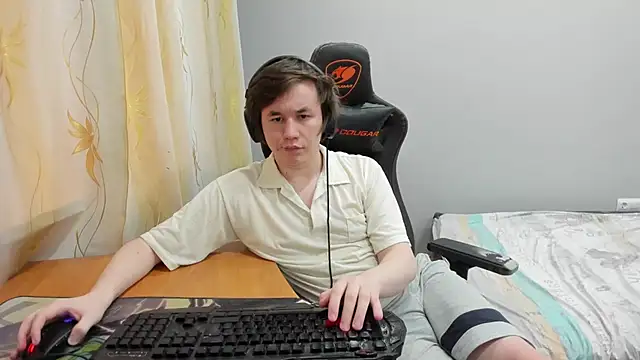 Snapshot of iliaskrislove chatting on April 18, 3:16 pm iliaskrislove online show from April 18, 3:16 pm