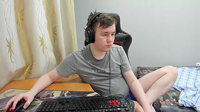 Snapshot of iliaskrislove chatting on May 3, 4:46 pm iliaskrislove online show from May 3, 4:46 pm