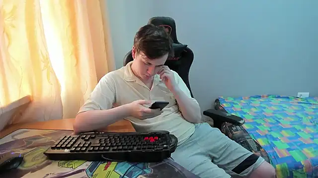Snapshot of iliaskrislove chatting on July 13, 8:06 am iliaskrislove online show from July 13, 8:06 am