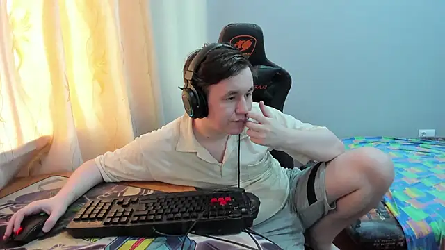 Snapshot of iliaskrislove chatting on July 14, 2:05 am iliaskrislove online show from July 14, 2:05 am
