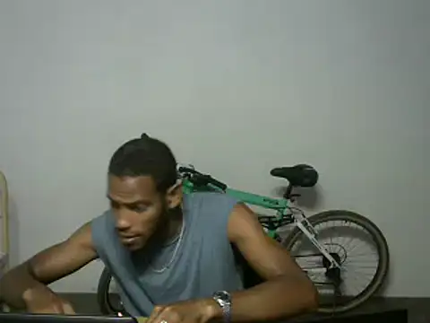 Snapshot of michel_sc chatting on April 27, 9:51 am michel sc online show from April 27, 9:51 am