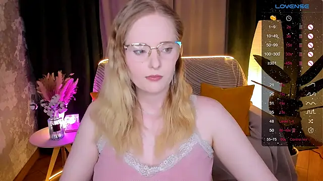 Aemilia  online show from February 15, 2:19 am