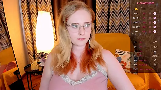 Snapshot of Aemilia_ chatting on April 24, 8:17 am Aemilia online show from April 24, 8:17 am